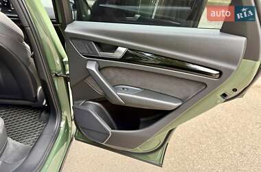 Внедорожник / Кроссовер Audi Q5 2021 в 