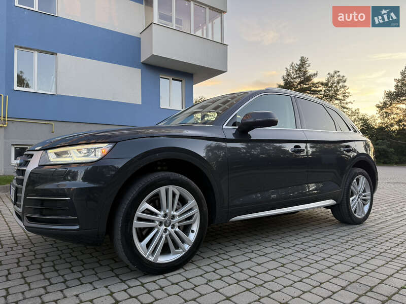 Позашляховик / Кросовер Audi Q5 2018 в Новояворівську