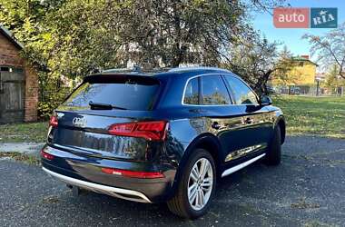 Внедорожник / Кроссовер Audi Q5 2019 в 