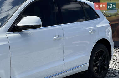 Внедорожник / Кроссовер Audi Q5 2015 в 