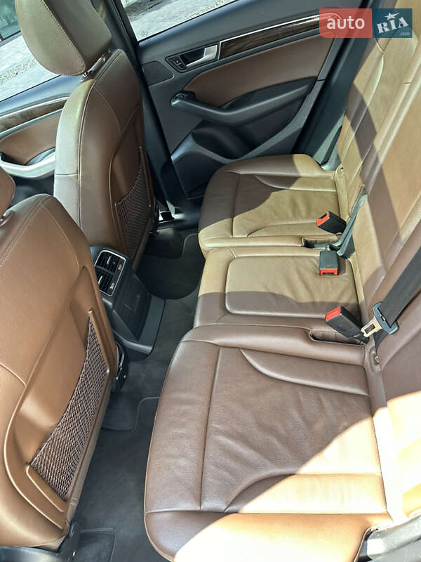 Внедорожник / Кроссовер Audi Q5 2012 в Хмельницком