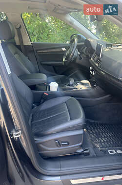 Внедорожник / Кроссовер Audi Q5 2020 в 