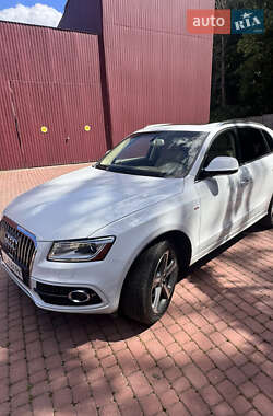 Внедорожник / Кроссовер Audi Q5 2016 в 