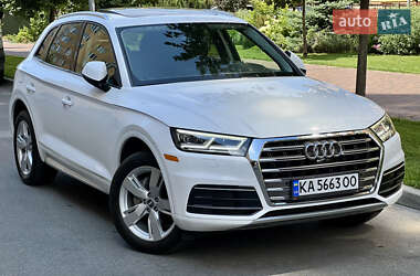 Внедорожник / Кроссовер Audi Q5 2018 в 