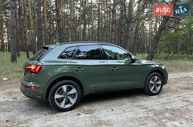 Внедорожник / Кроссовер Audi Q5 2023 в 