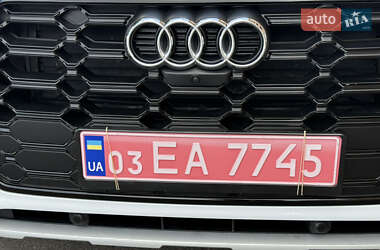 Внедорожник / Кроссовер Audi Q5 2021 в 