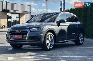 Позашляховик / Кросовер Audi Q5 2018 в Луцьку
