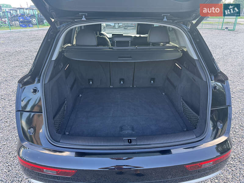 Внедорожник / Кроссовер Audi Q5 2018 в Луцке