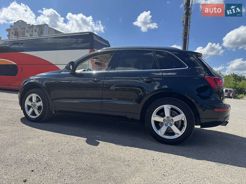 Позашляховик / Кросовер Audi Q5 2012 в Тернополі