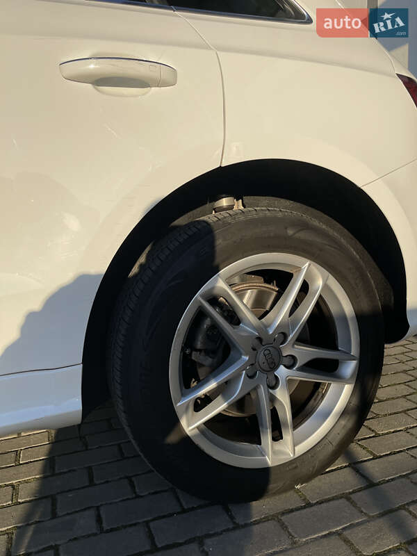 Внедорожник / Кроссовер Audi Q5 2016 в Ровно