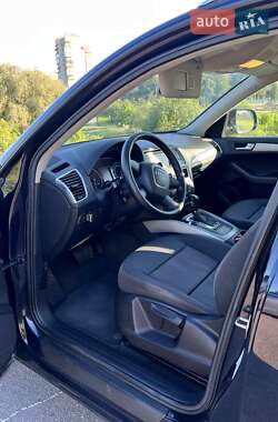 Внедорожник / Кроссовер Audi Q5 2010 в 