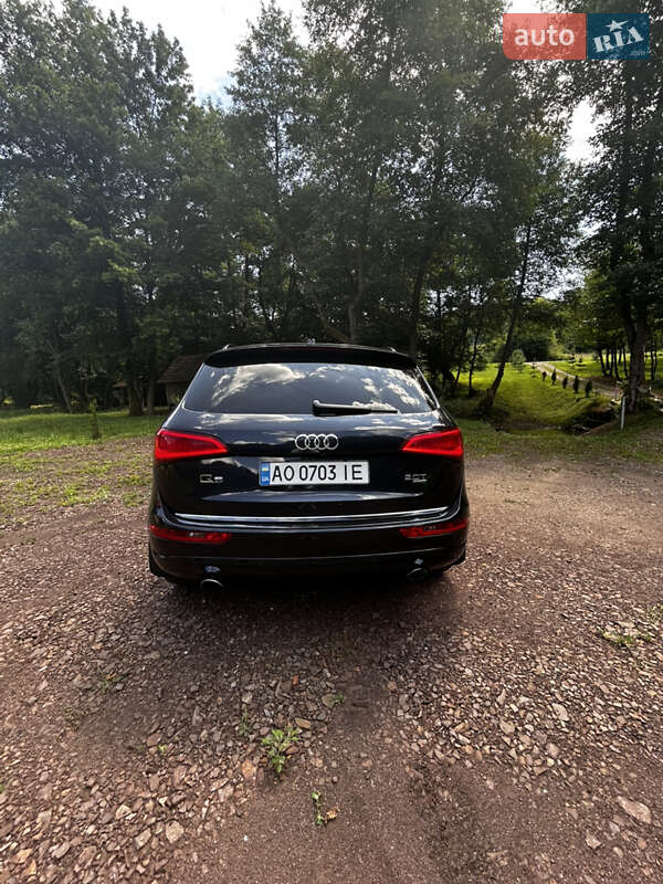 Внедорожник / Кроссовер Audi Q5 2014 в Великом Березном