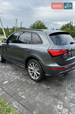 Внедорожник / Кроссовер Audi Q5 2015 в 