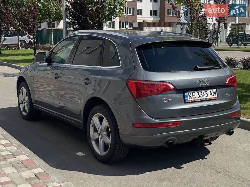 Позашляховик / Кросовер Audi Q5 2012 в Дніпрі