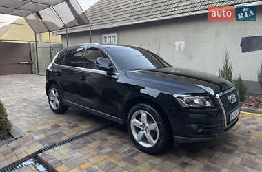 Внедорожник / Кроссовер Audi Q5 2010 в Сарате