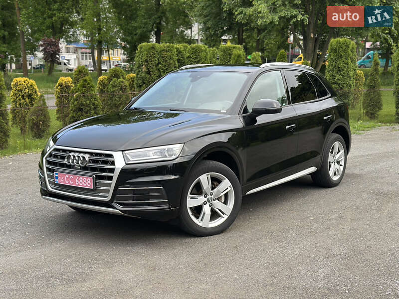 Внедорожник / Кроссовер Audi Q5 2018 в 