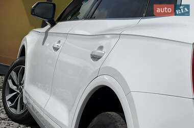 Внедорожник / Кроссовер Audi Q5 2020 в 