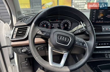 Внедорожник / Кроссовер Audi Q5 2020 в 