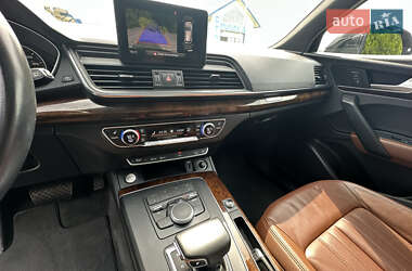 Внедорожник / Кроссовер Audi Q5 2018 в 