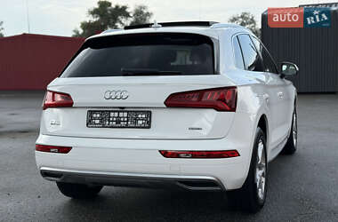 Внедорожник / Кроссовер Audi Q5 2019 в 