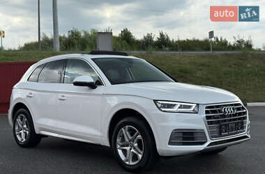 Внедорожник / Кроссовер Audi Q5 2019 в 
