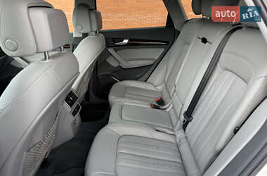 Внедорожник / Кроссовер Audi Q5 2019 в 