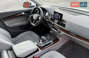 Внедорожник / Кроссовер Audi Q5 2019 в 