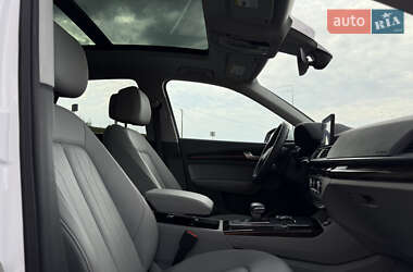 Внедорожник / Кроссовер Audi Q5 2019 в 