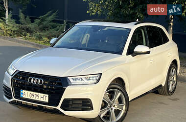 Внедорожник / Кроссовер Audi Q5 2019 в 