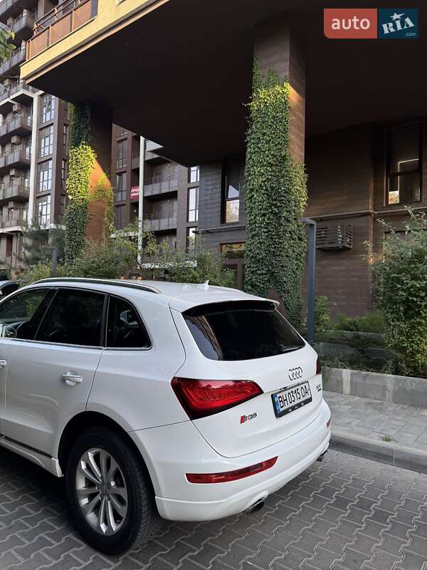 Позашляховик / Кросовер Audi Q5 2015 в Болграді