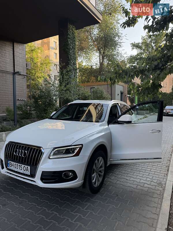 Позашляховик / Кросовер Audi Q5 2015 в Болграді