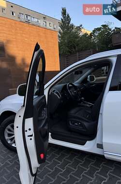 Внедорожник / Кроссовер Audi Q5 2015 в 
