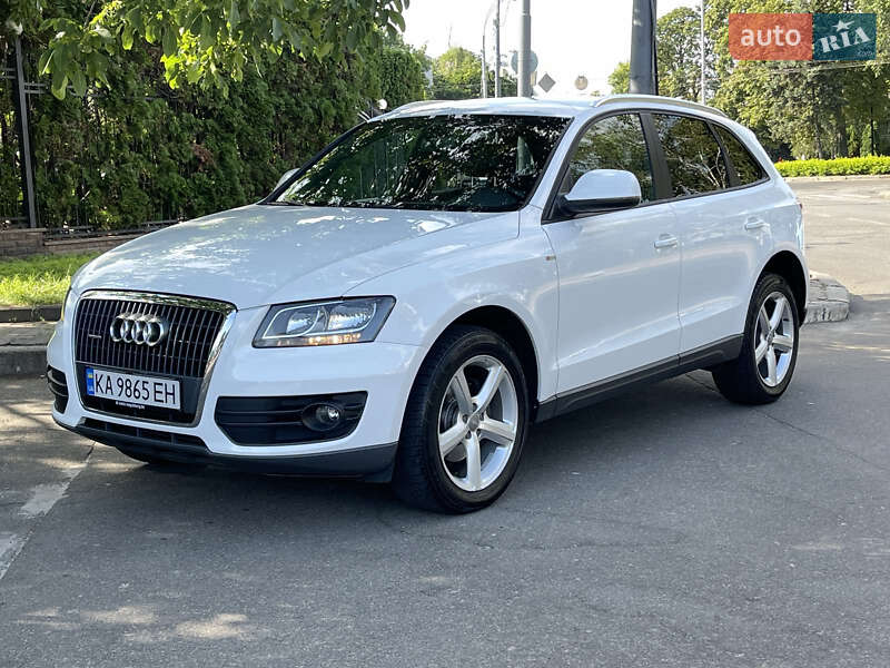 Позашляховик / Кросовер Audi Q5 2009 в 
