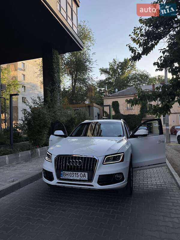 Позашляховик / Кросовер Audi Q5 2015 в Болграді