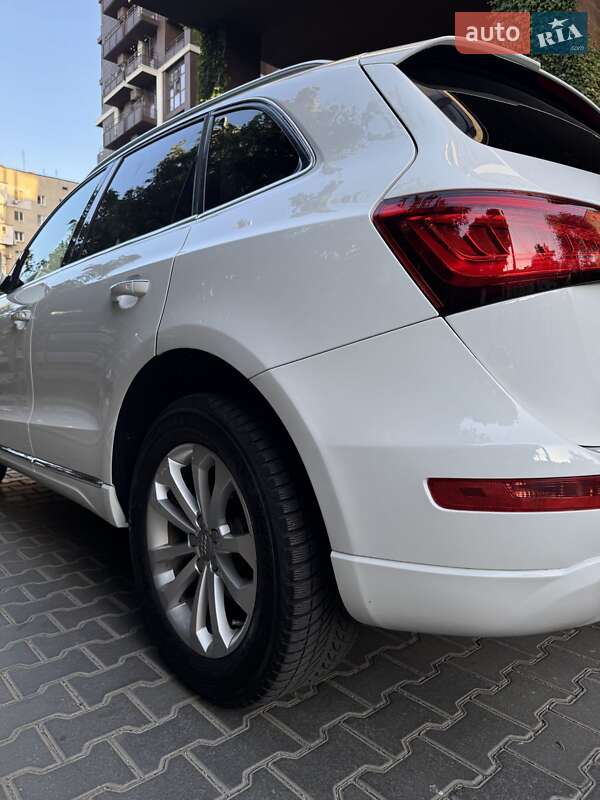 Позашляховик / Кросовер Audi Q5 2015 в Болграді