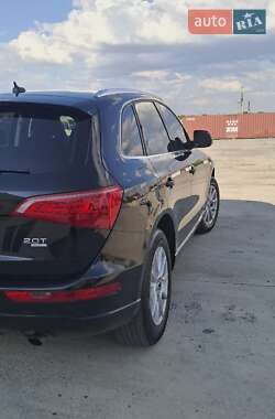 Позашляховик / Кросовер Audi Q5 2010 в 