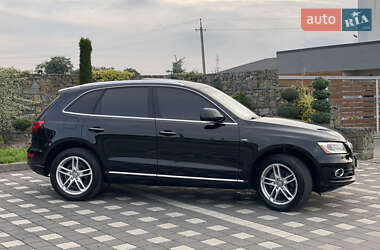 Позашляховик / Кросовер Audi Q5 2016 в 