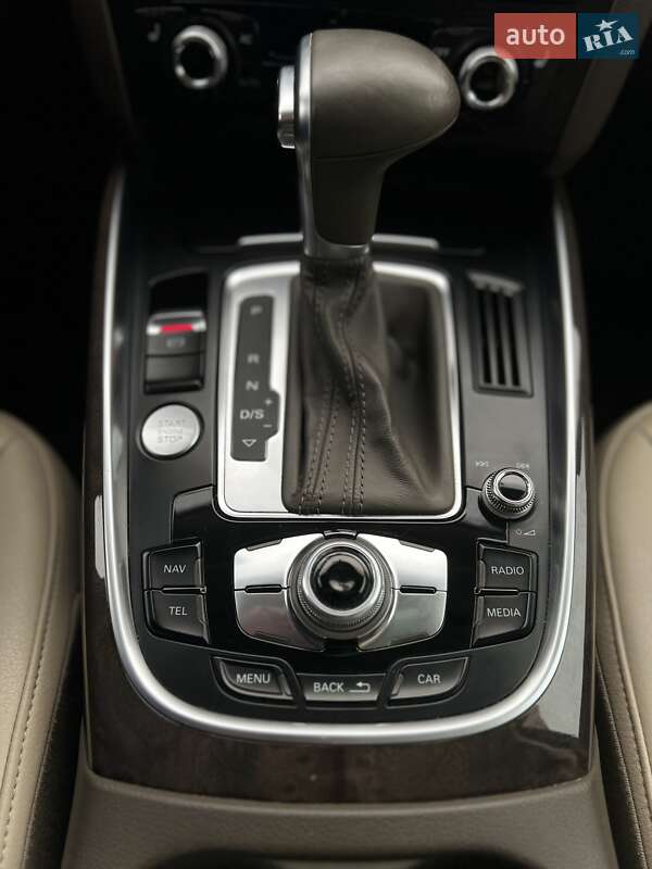 Внедорожник / Кроссовер Audi Q5 2012 в Одессе