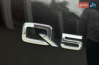 Внедорожник / Кроссовер Audi Q5 2015 в 
