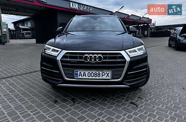 Внедорожник / Кроссовер Audi Q5 2017 в 
