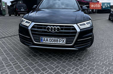 Внедорожник / Кроссовер Audi Q5 2017 в 