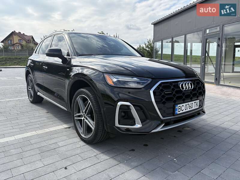 Позашляховик / Кросовер Audi Q5 2021 в Мостиській