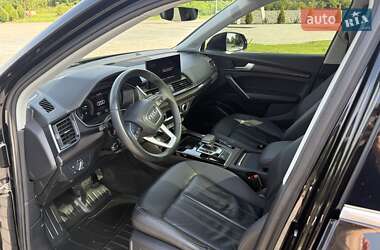 Внедорожник / Кроссовер Audi Q5 2021 в 