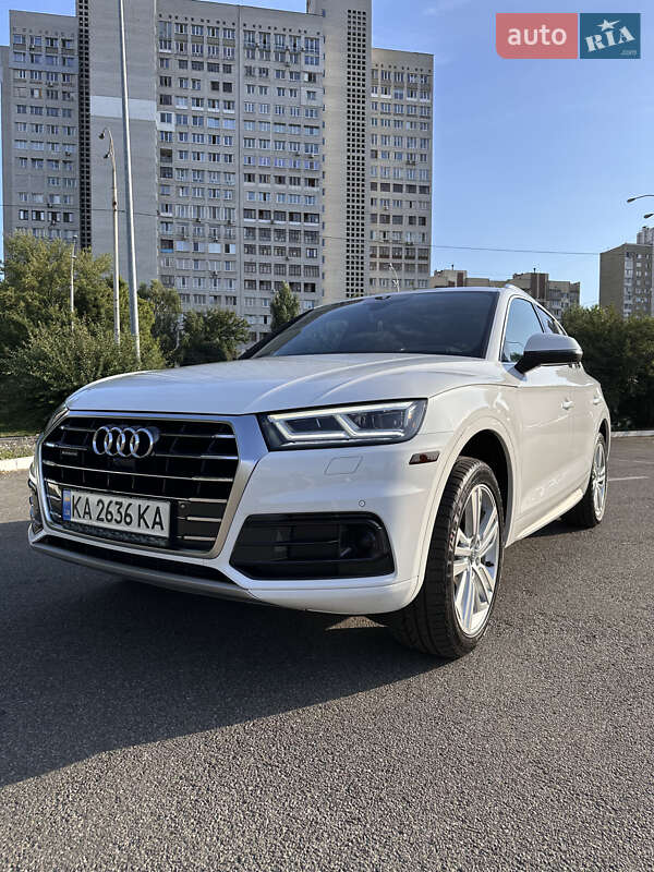 Внедорожник / Кроссовер Audi Q5 2017 в Киеве