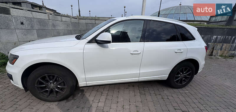 Внедорожник / Кроссовер Audi Q5 2012 в Киеве