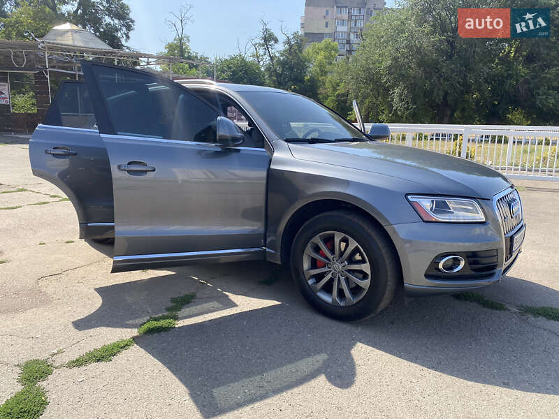Внедорожник / Кроссовер Audi Q5 2012 в Одессе