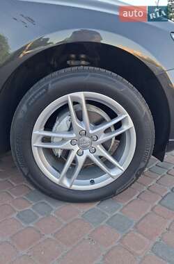 Внедорожник / Кроссовер Audi Q5 2015 в 