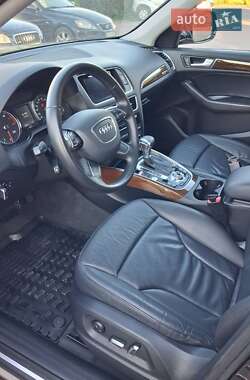 Внедорожник / Кроссовер Audi Q5 2015 в 