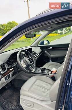 Внедорожник / Кроссовер Audi Q5 2019 в 