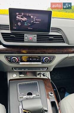Внедорожник / Кроссовер Audi Q5 2019 в 